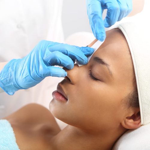 Styling,Eyebrows,In,The,Beauty,Salon,.,Hair,Removal,,Eyebrow